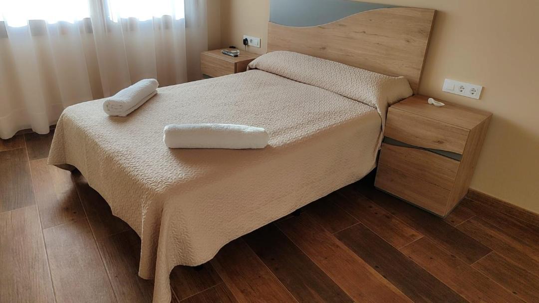 Casa Rural La Nava Навалуенга Екстериор снимка
